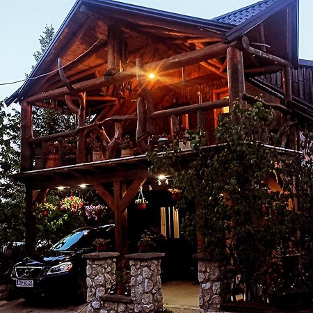 Apartman Tosic 자블야크 외부 사진